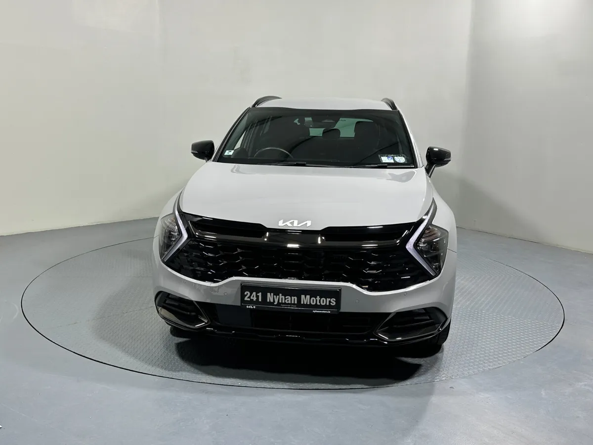 Kia Sportage HEV Anniversary 5DR A 241 (2024) - Image 3