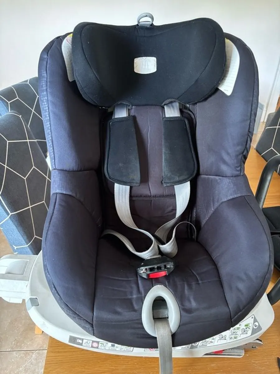Britax Car Seat - Image 1
