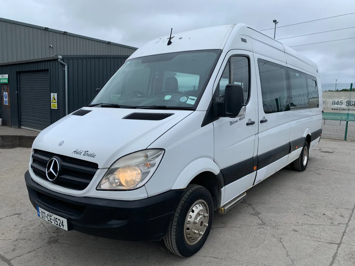 BID ONLINE NOW - 2007 MERCEDES SPRINTER MINI BUS - Image 1