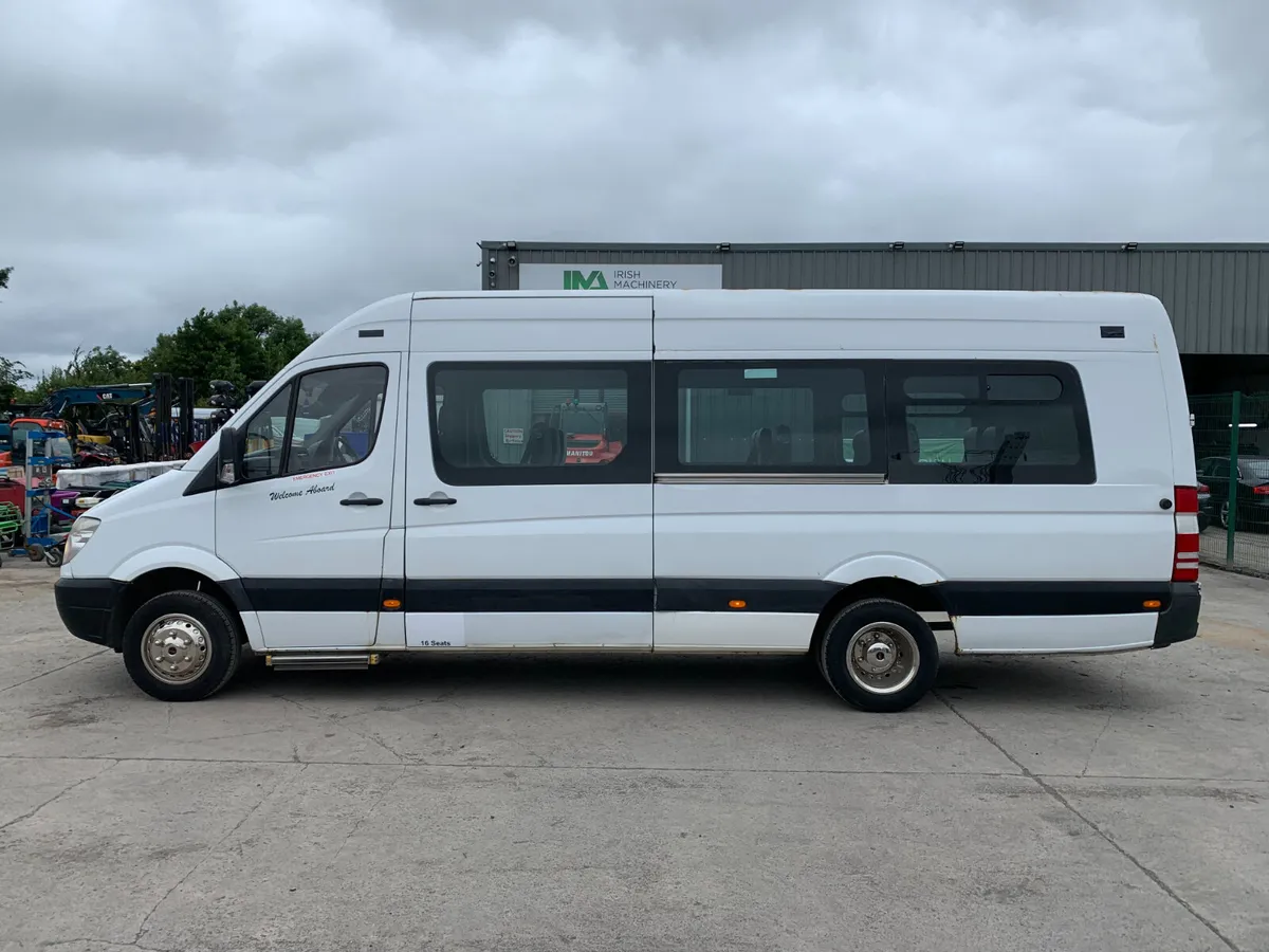 BID ONLINE NOW - 2007 MERCEDES SPRINTER MINI BUS - Image 2