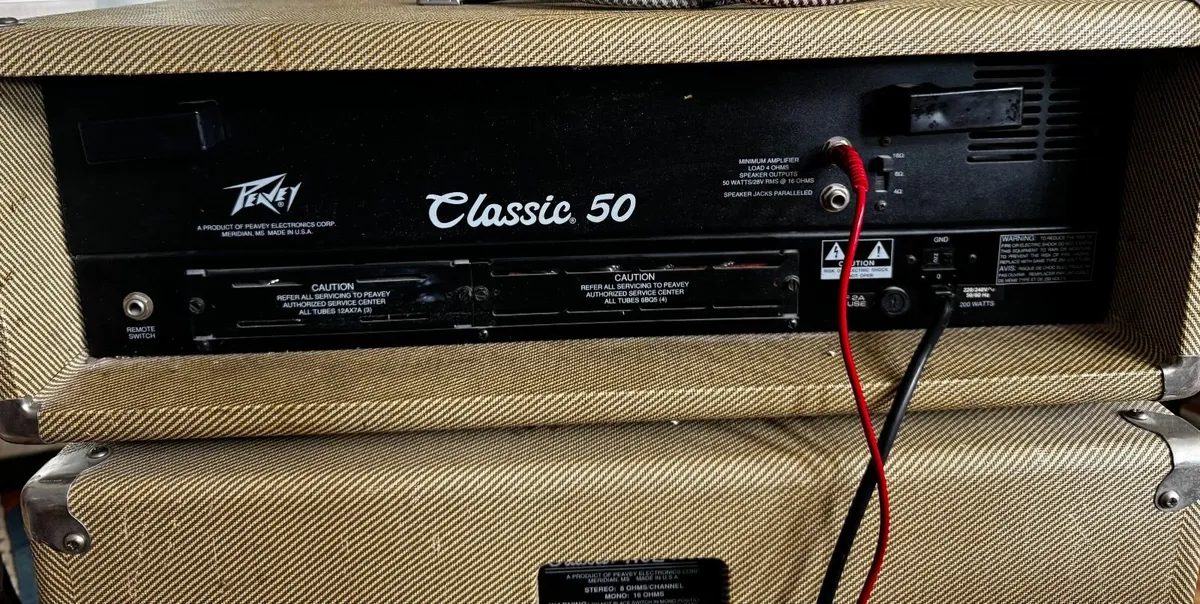 Peavey Classic 50 Head and Peavey 410e Cab - Image 4