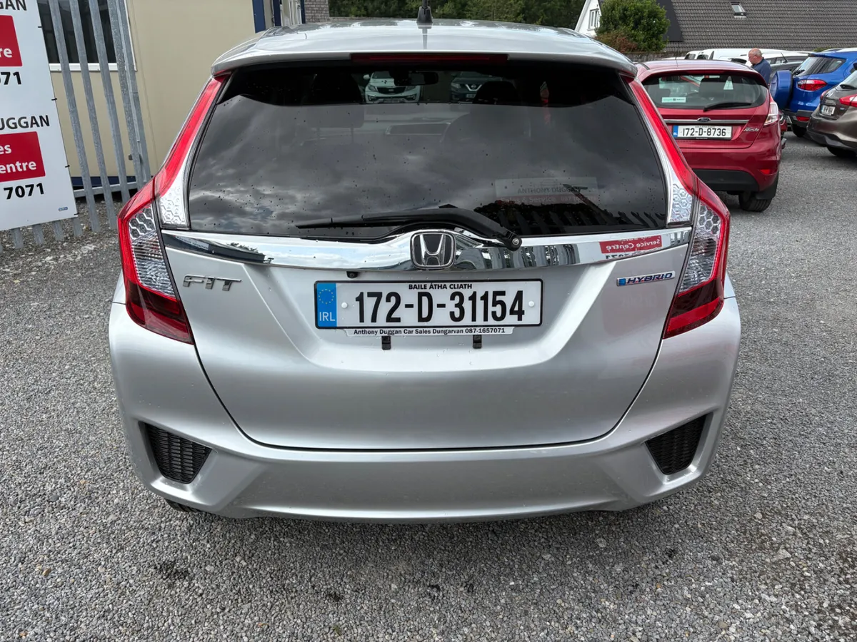 172 Honda Fit 1.5 hybrid - Image 4