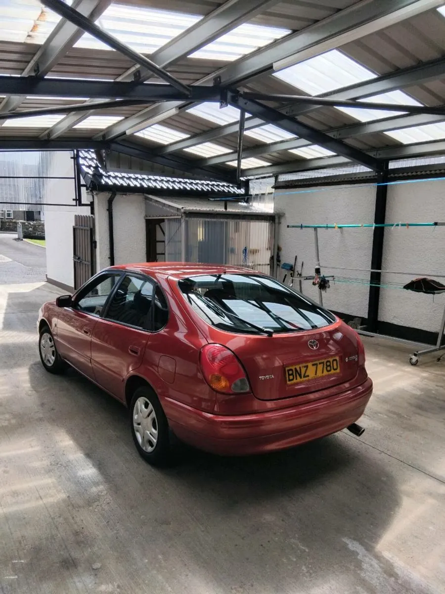 Stunning toyota corolla lift back.2001. - Image 2