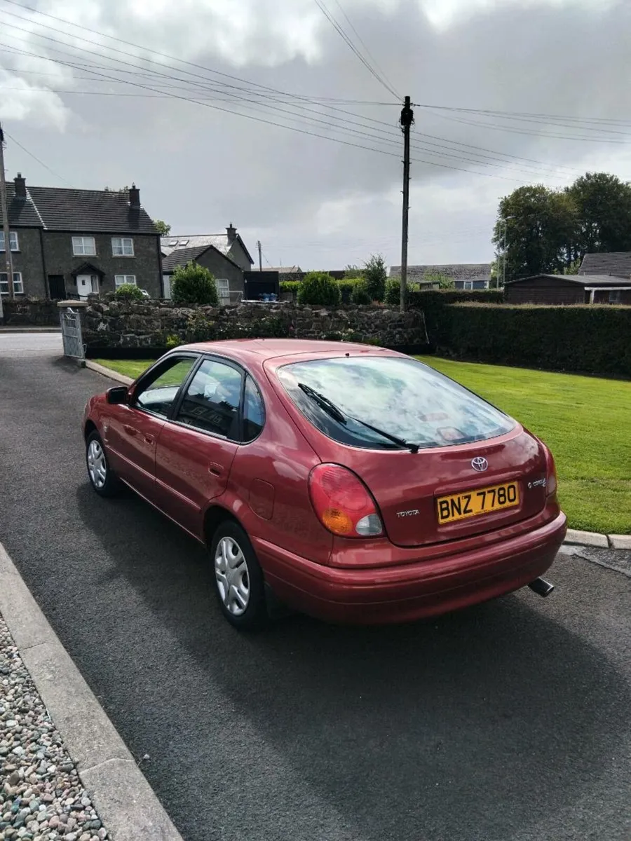 Stunning toyota corolla lift back.2001. - Image 3