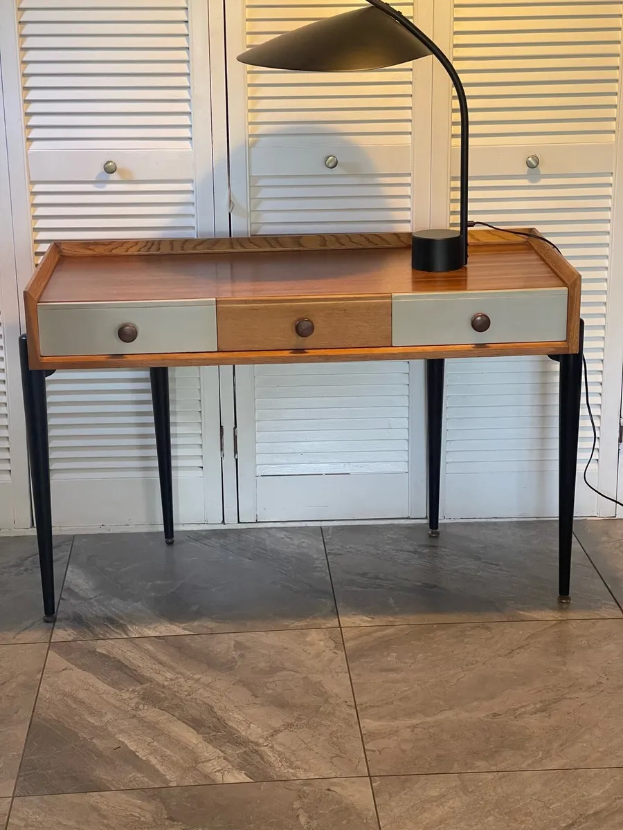Mid century console table - Image 1