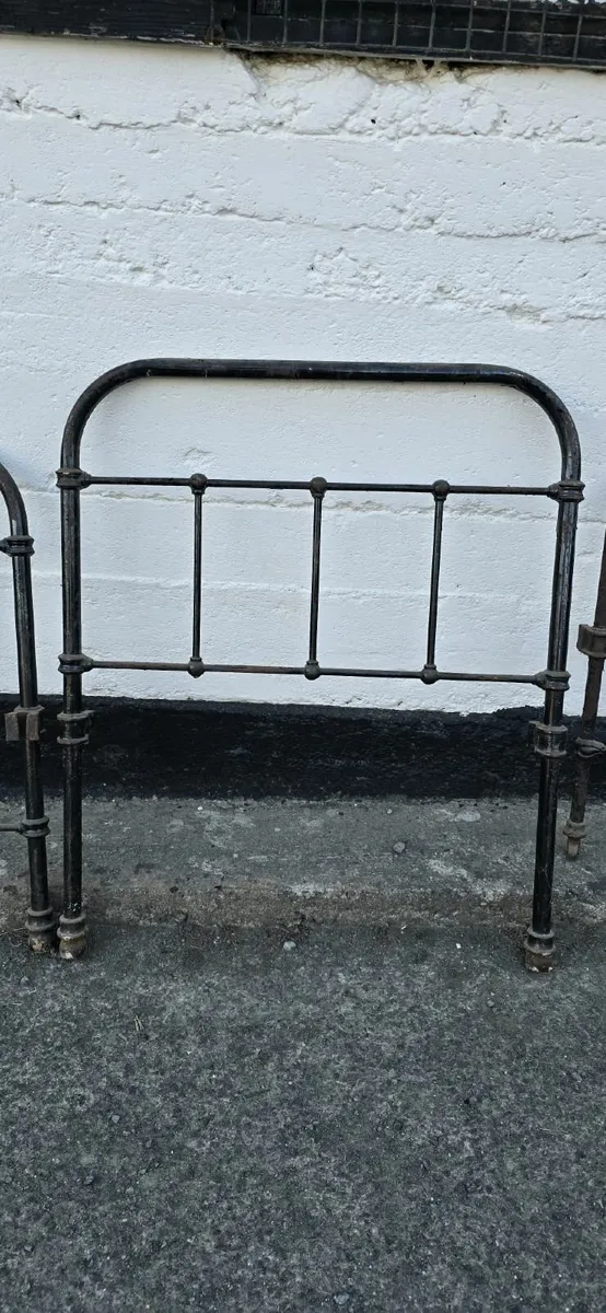 Two Antique Cast Iron Single Beds - Image 4