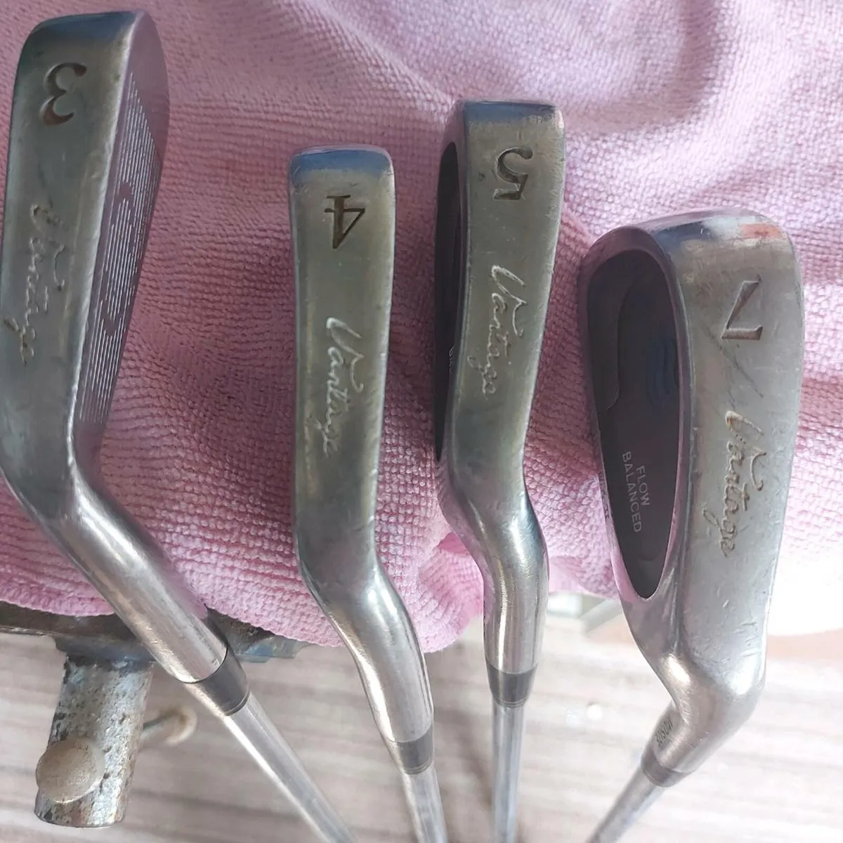 Old Golf Clubs - Image 3