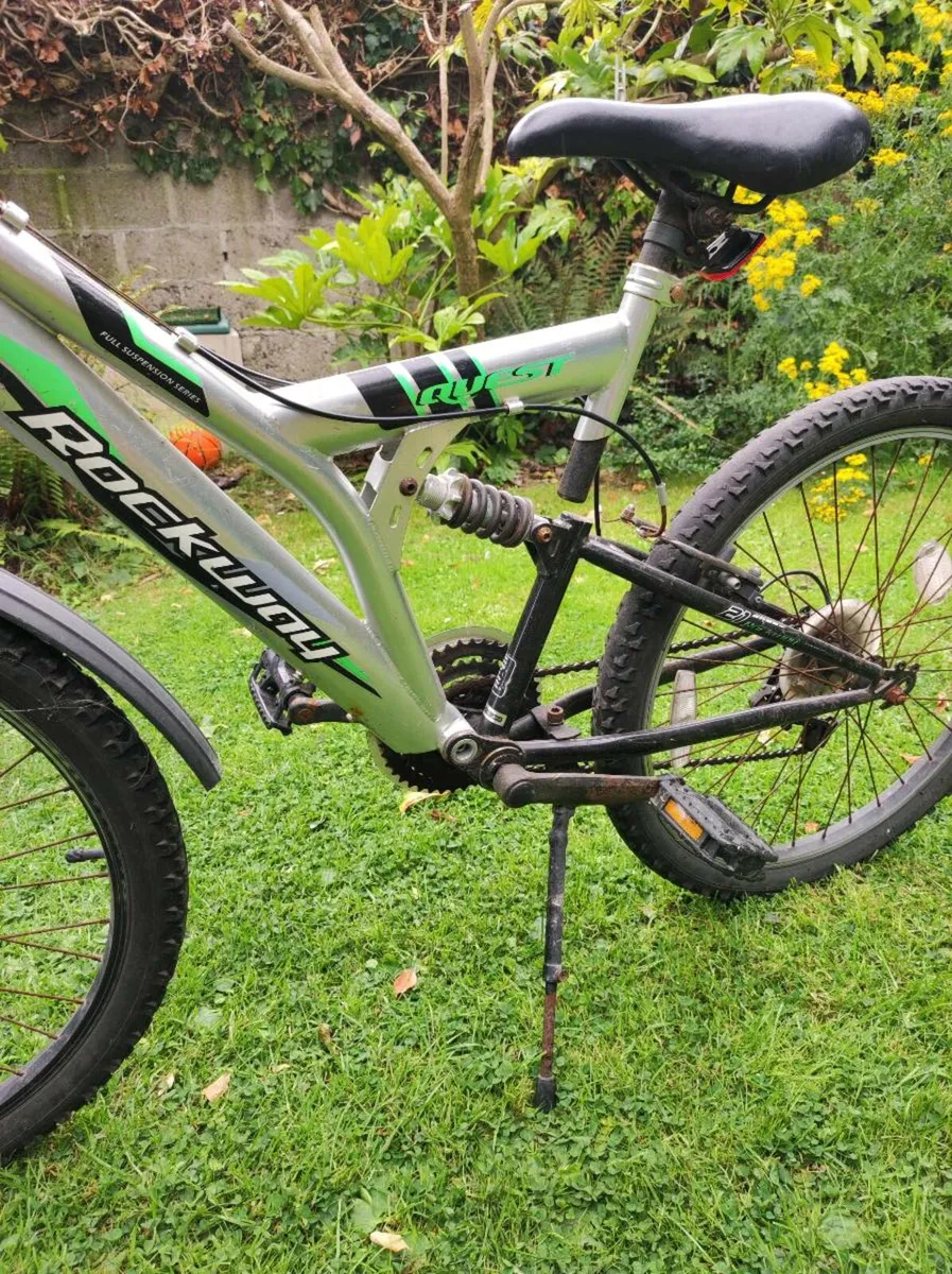 Free Children's Bike - Image 4