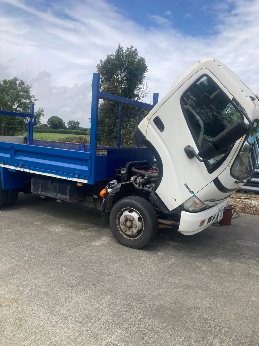 Hino Tipper 300 Series 2012 - Image 4