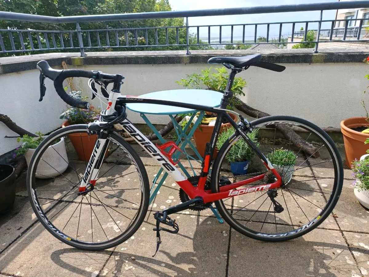 Carbon-fiber bicycle (Lapierre 52 cm)