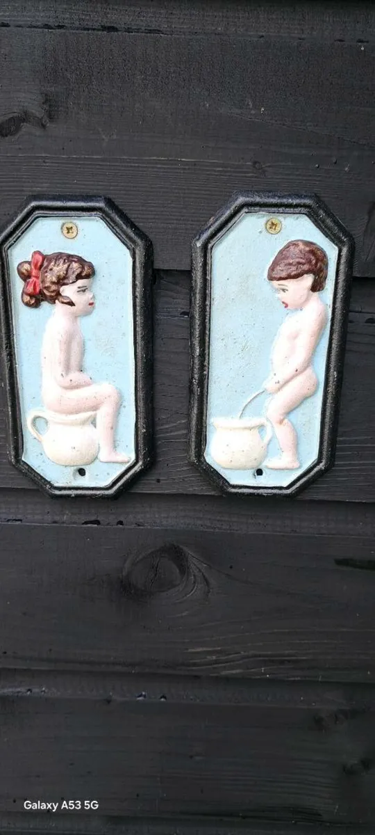 His hers  bathroom  signs - Image 1