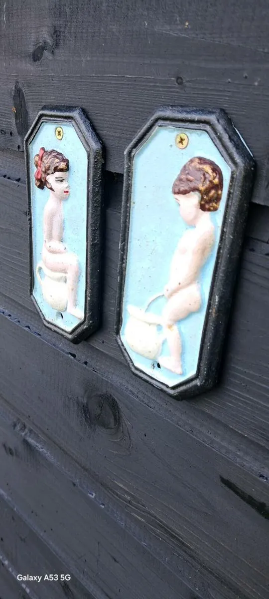 His hers  bathroom  signs - Image 2