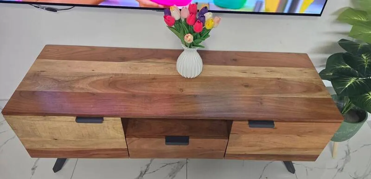 Tv - Image 2