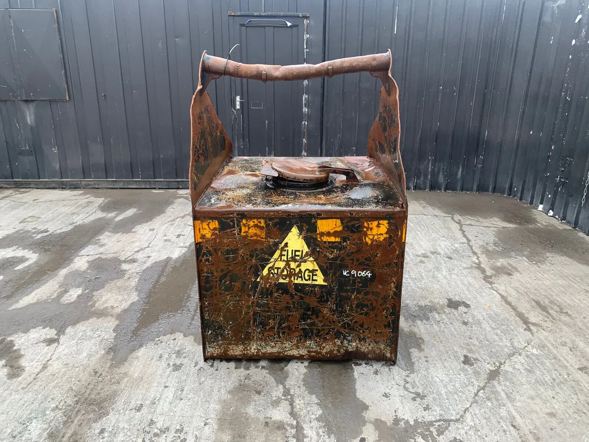 850L Fuel Bowser - Image 1