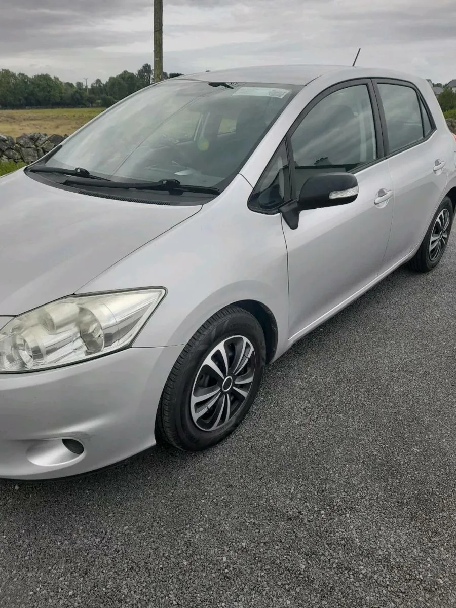 Toyota auris - Image 2