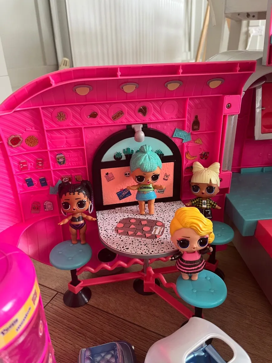 Toys - Image 3