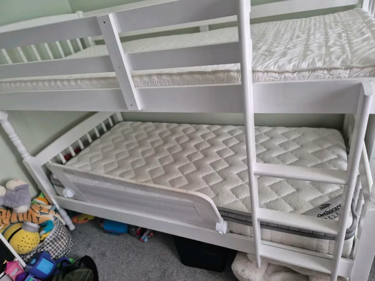 Bunk bed - Image 1