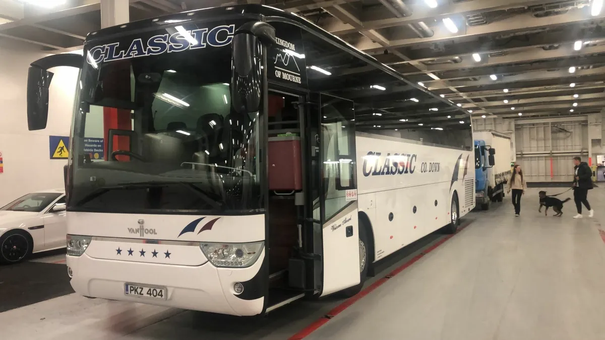 VAN HOOL Other 2012 - Image 3