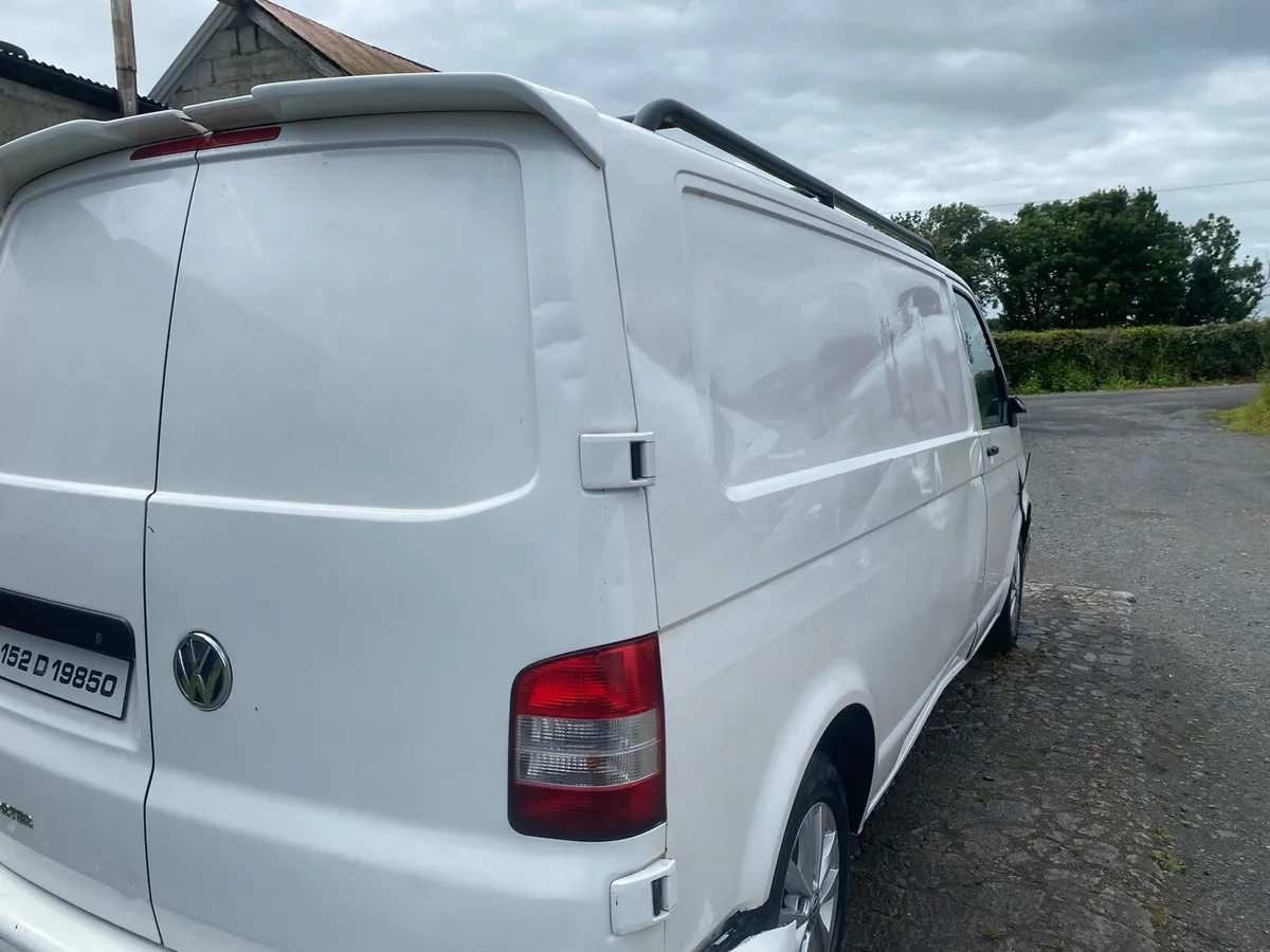 Volkswagen Transporter - Image 4