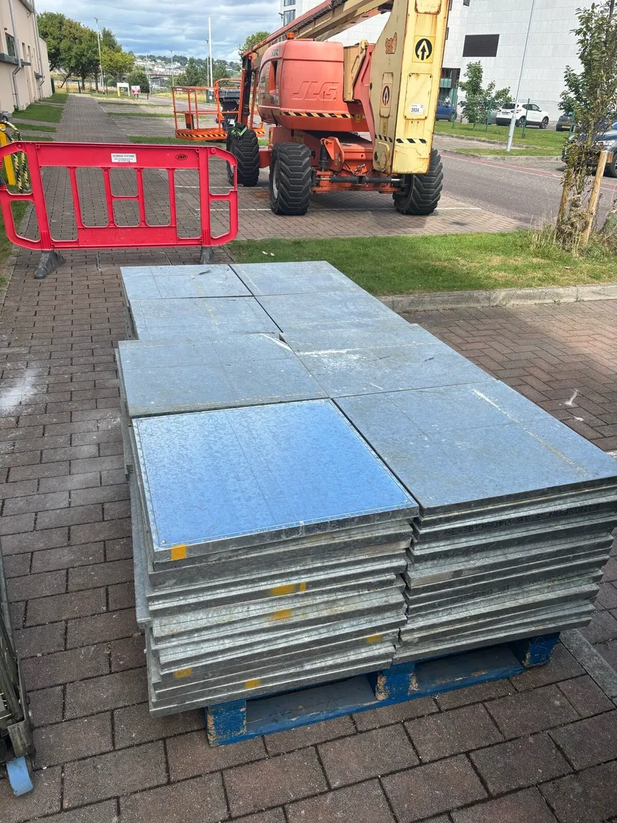 Raised access floor tiles