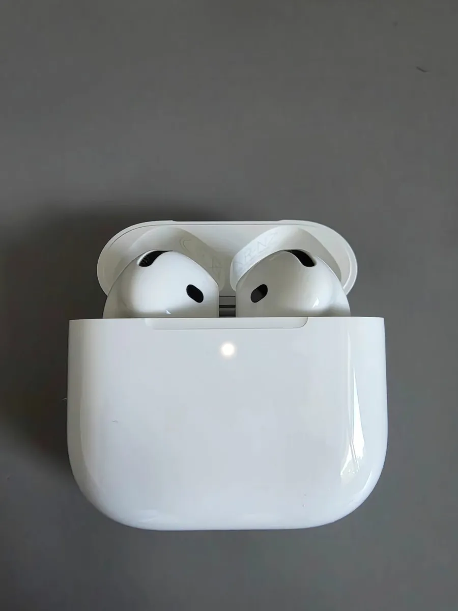 4th Generation Airpods - Image 1