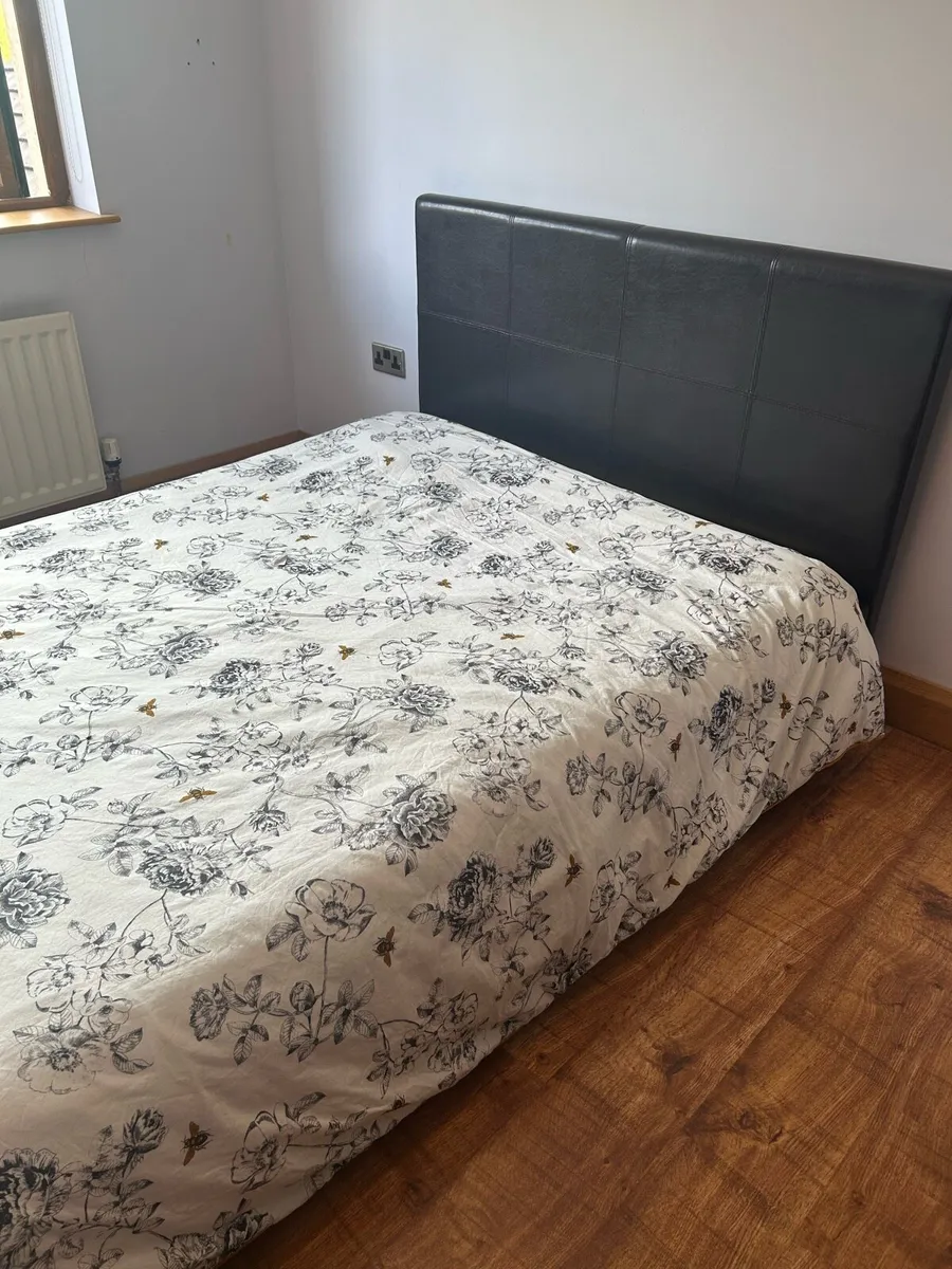 Double Bed - Image 2