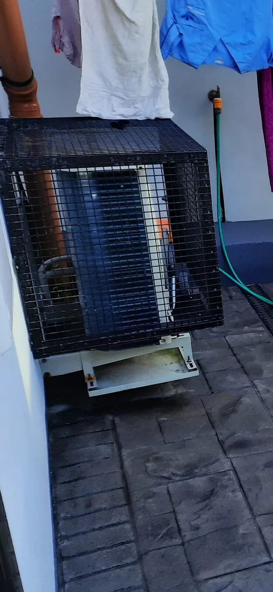 Air to water protective cage - Image 1