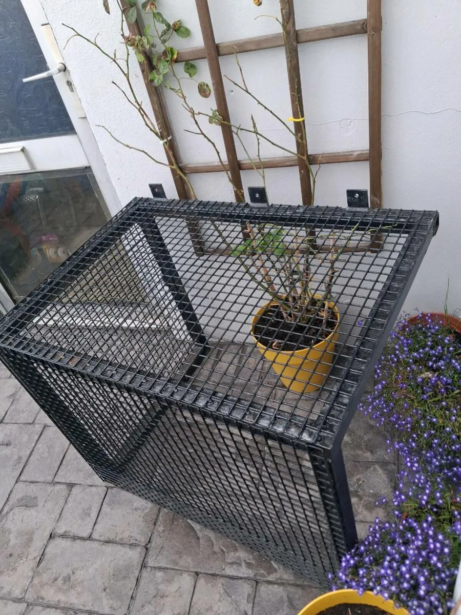 Air to water protective cage - Image 2