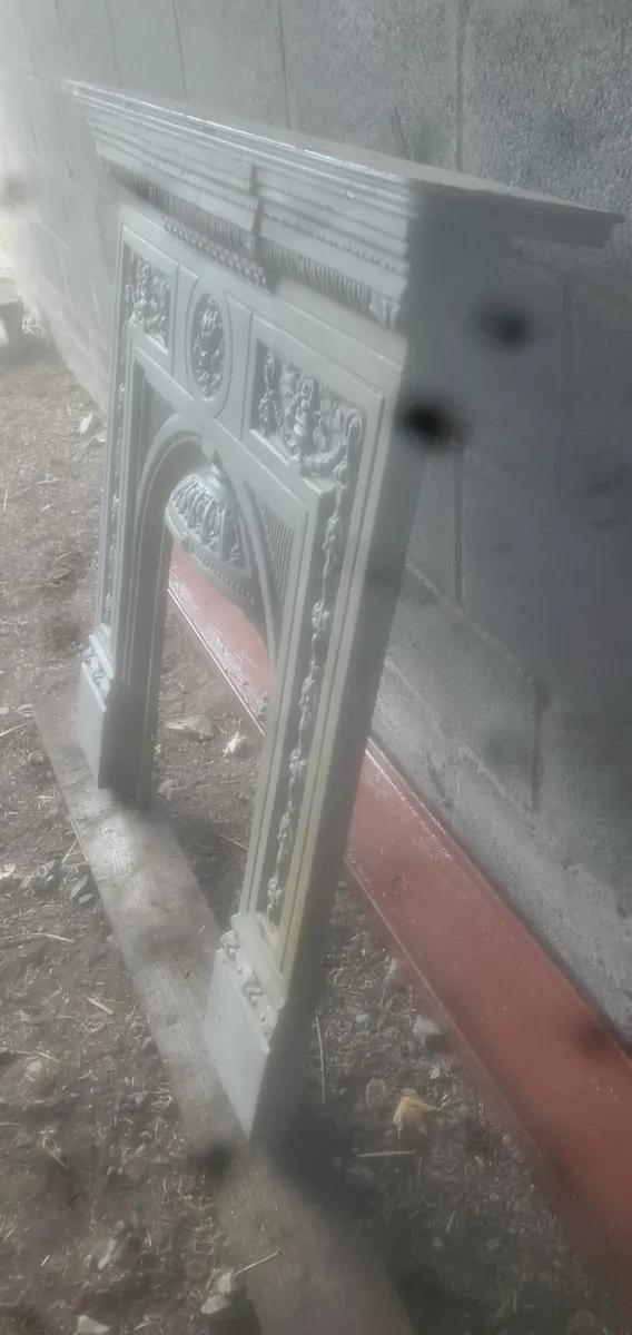 Cast iron fireplace - Image 2