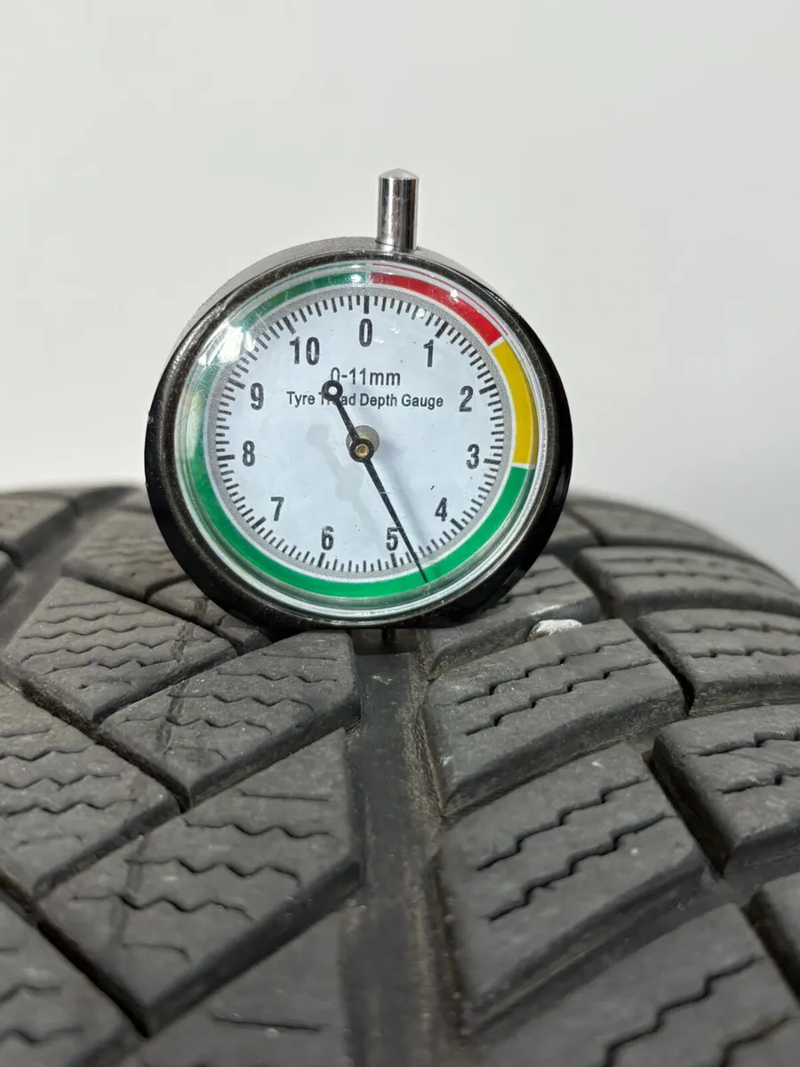 19" GENUINE MERCEDES GLC ALLOY WHEELS & TYRES - Image 3