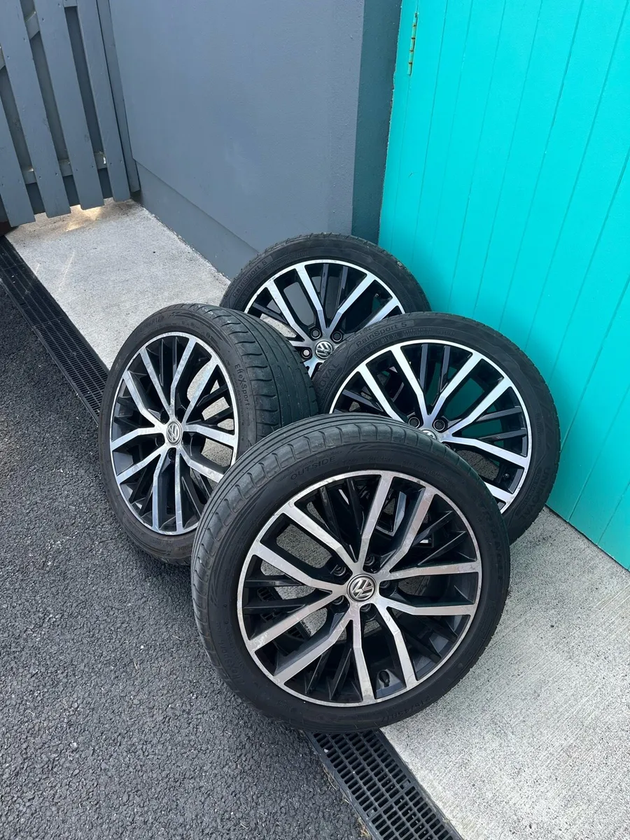 Genuine Volkswagen Polo GTI alloys - Image 1
