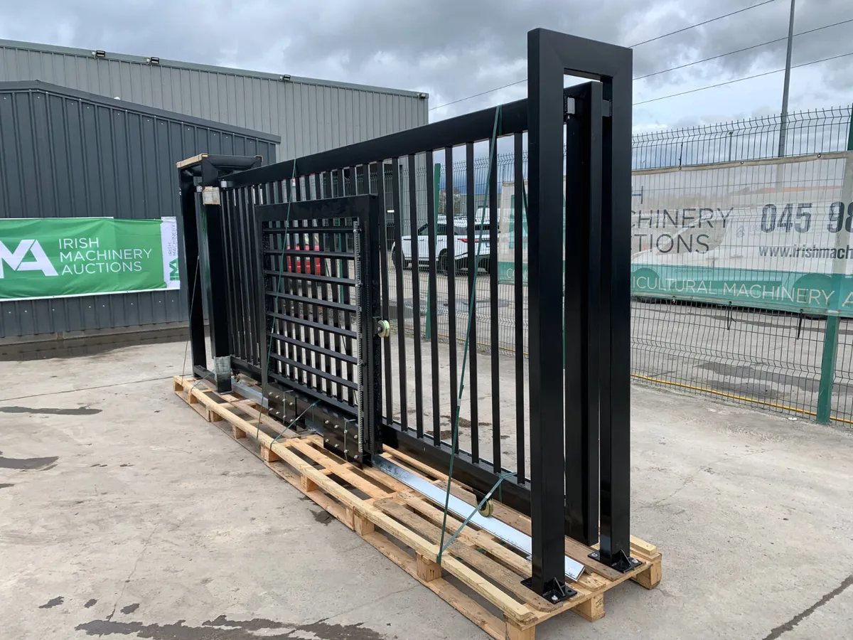 BID ONLINE NOW - NEW 20FT ELECTRIC SLIDING GATE - Image 2