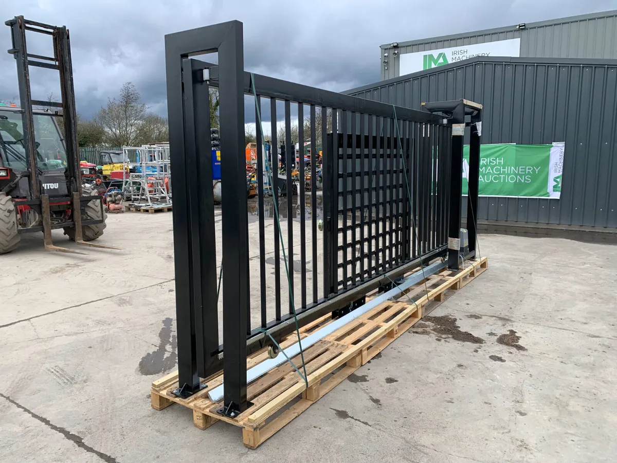 BID ONLINE NOW - NEW 20FT ELECTRIC SLIDING GATE - Image 3