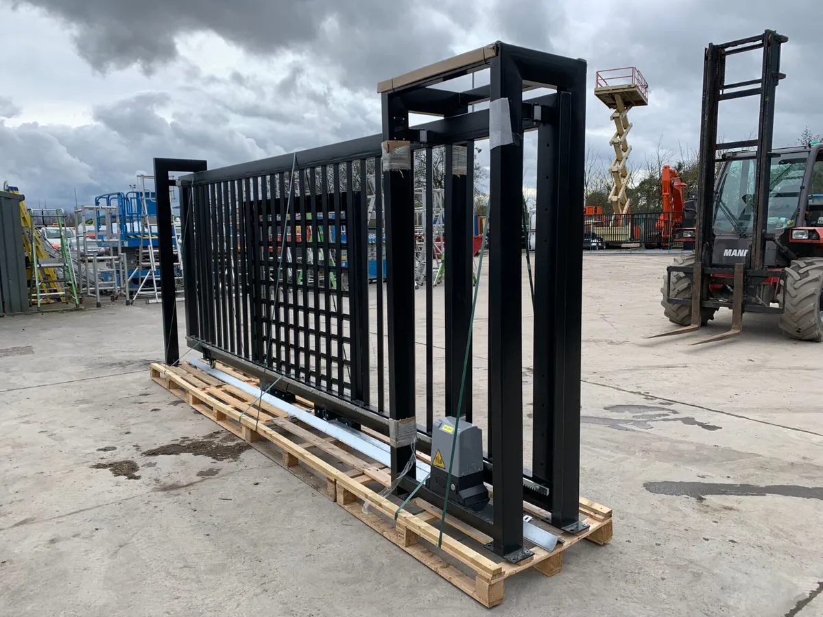 BID ONLINE NOW - NEW 20FT ELECTRIC SLIDING GATE - Image 4