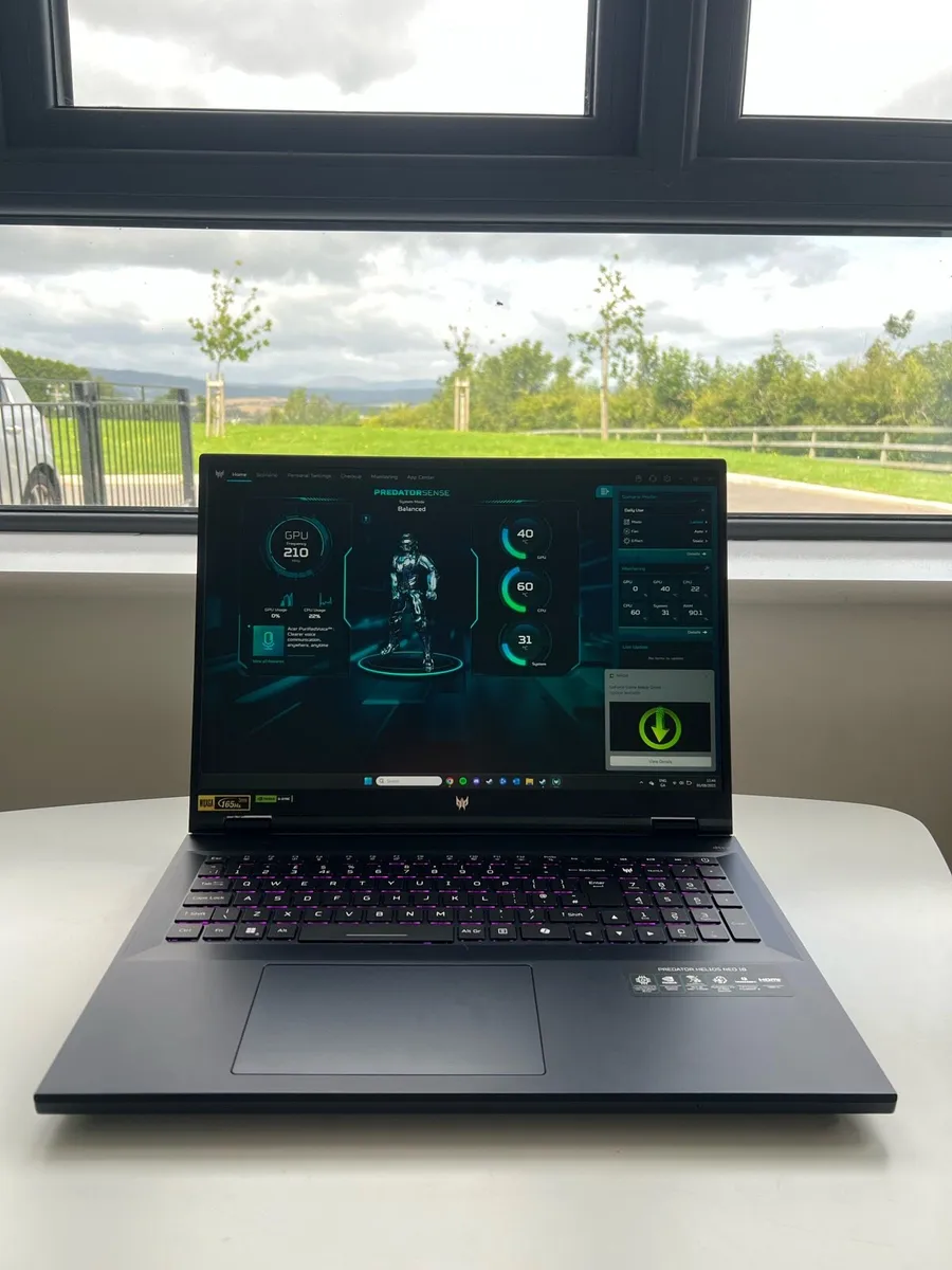 Gaming Laptop - Acer Predator Helios Neo 18” - Image 1