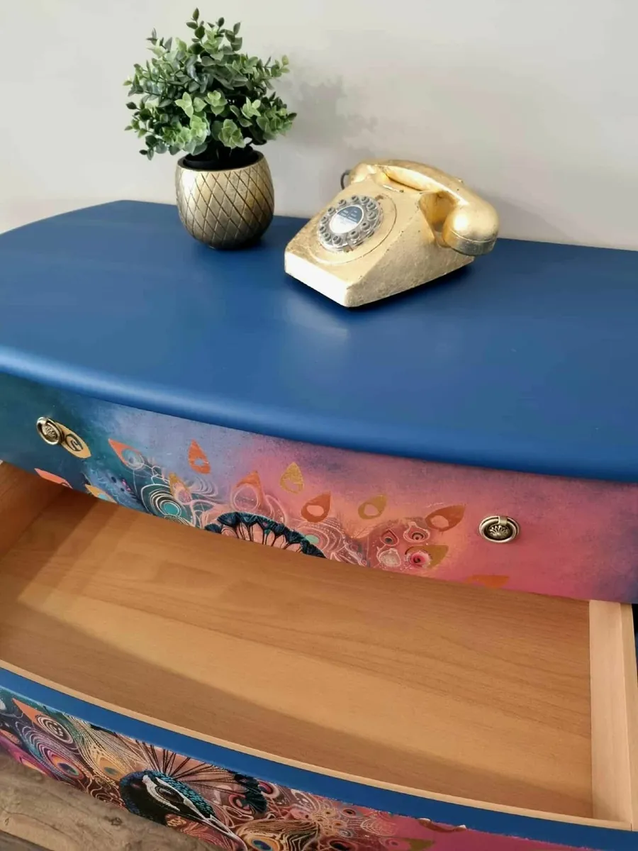 Chest of drawers - Image 2