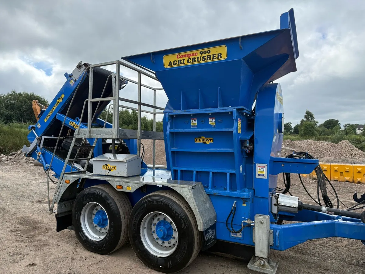 Herbst AG900 Crusher - Image 2