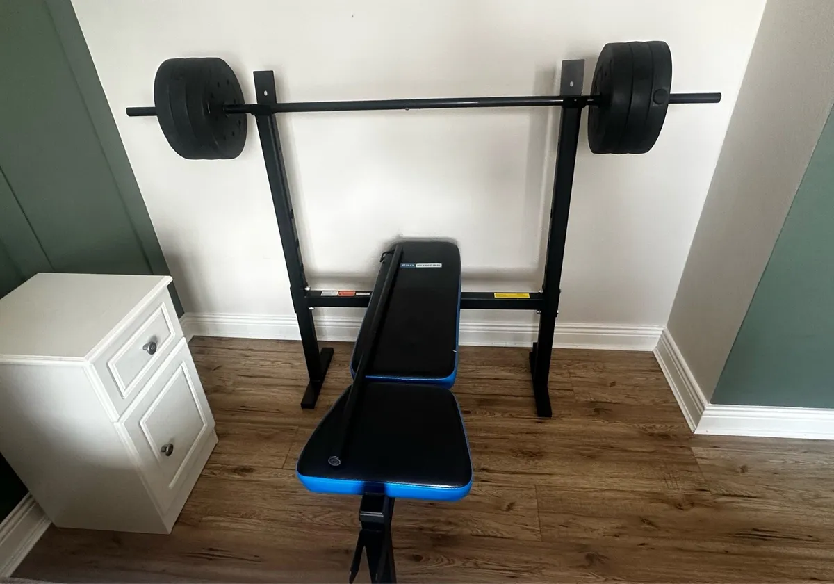 Weight Bench with Barbell and 6 x 5kg weights - Image 2