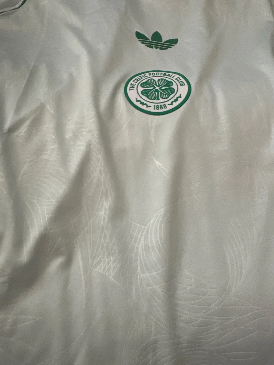 Retro Celtic jersey - Image 2
