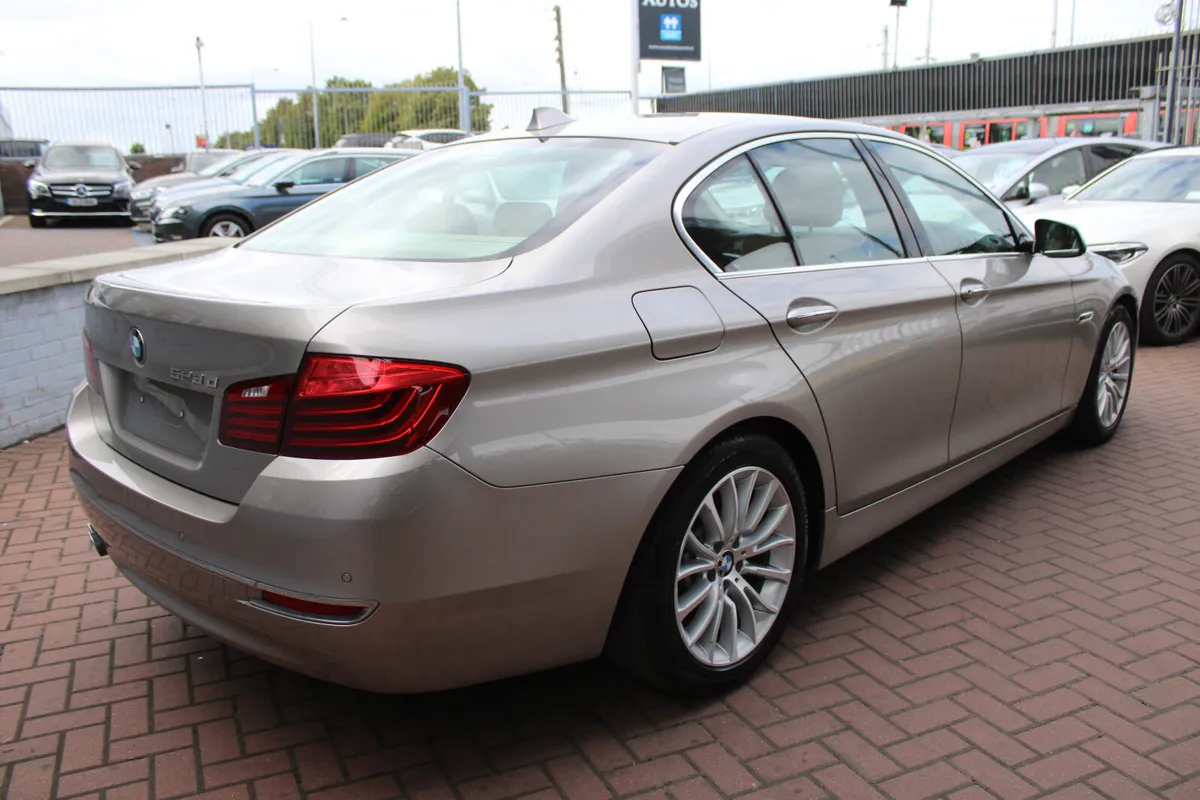 2015 BMW 5 SERIES - Image 4