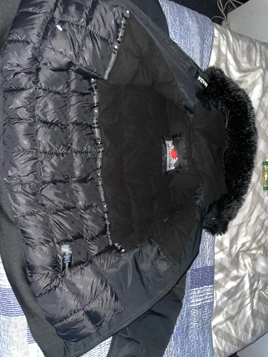 Canada Goose Jacket - Image 3