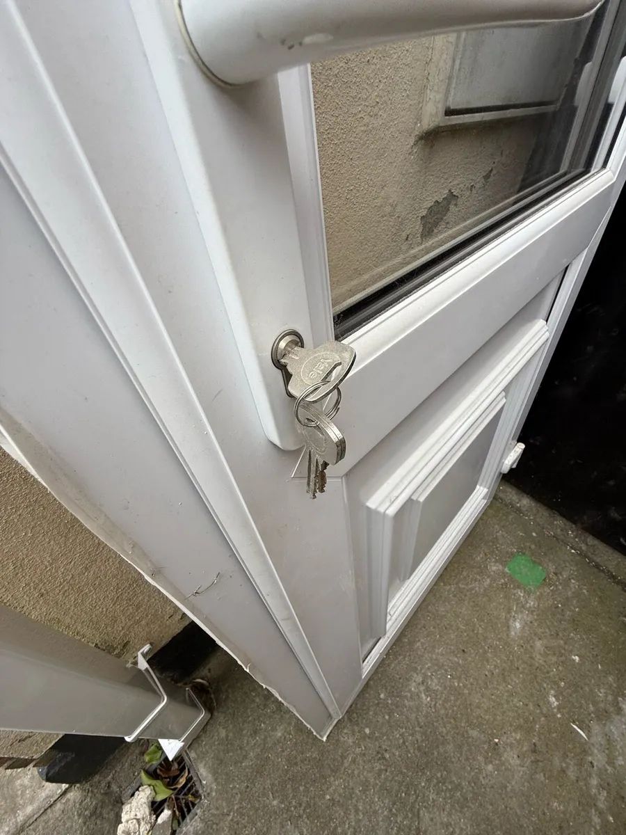 Single outward opening PVC door - Image 2