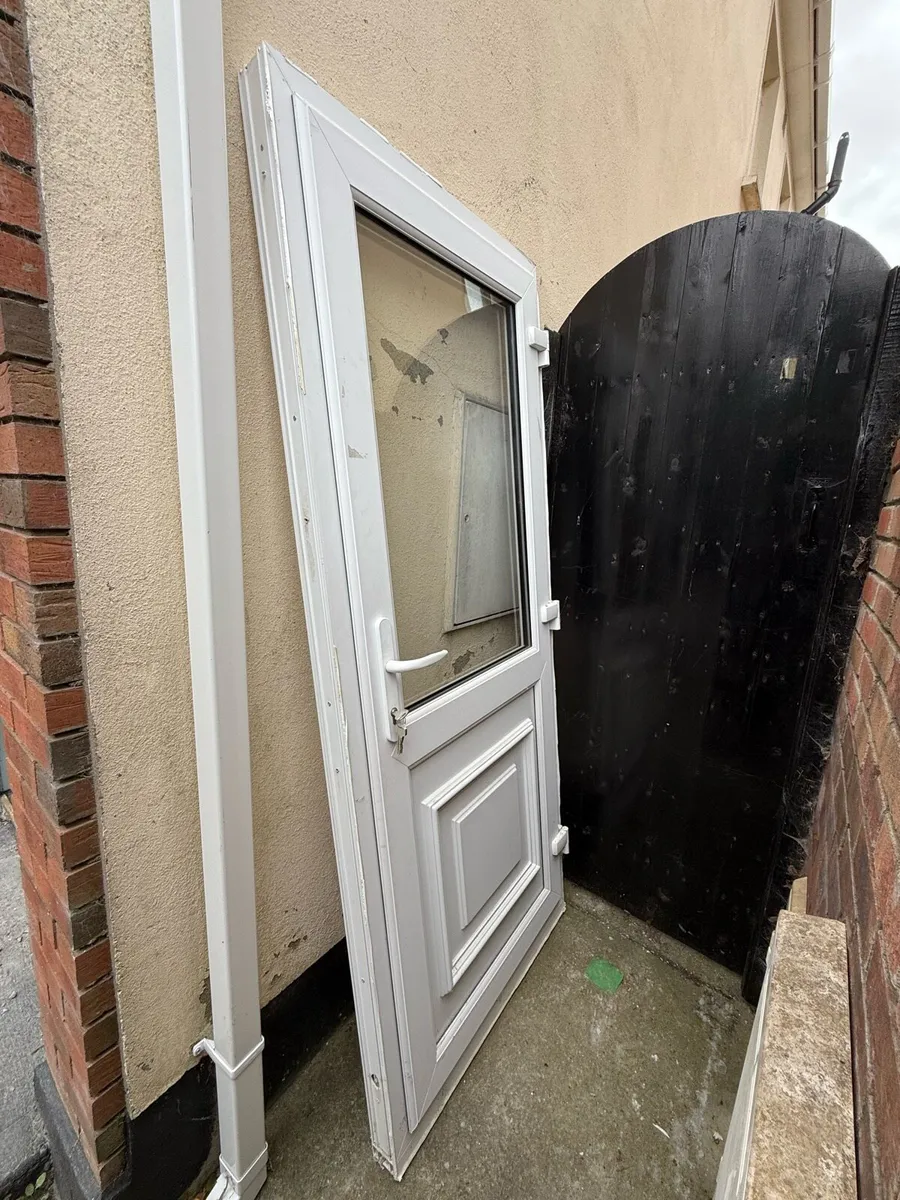 Single outward opening PVC door - Image 3