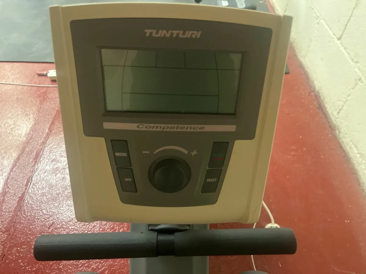 Online Auction Of A  Rowing Machine & More! - Image 2
