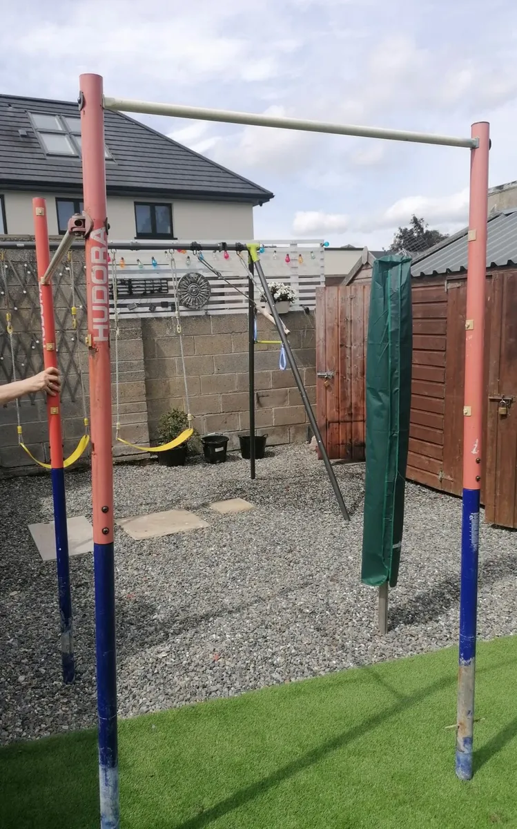 Gymnastics bars - Image 2
