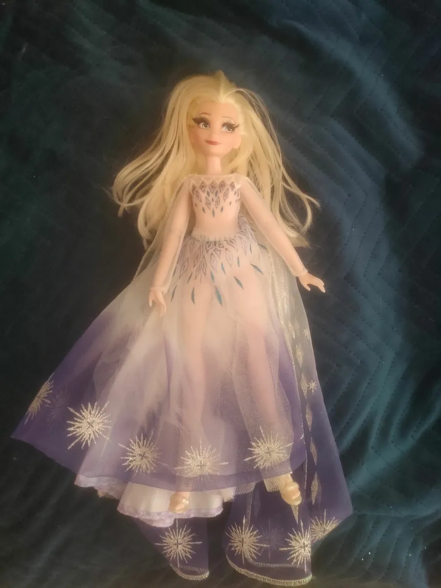 Doll Elsa - Image 1