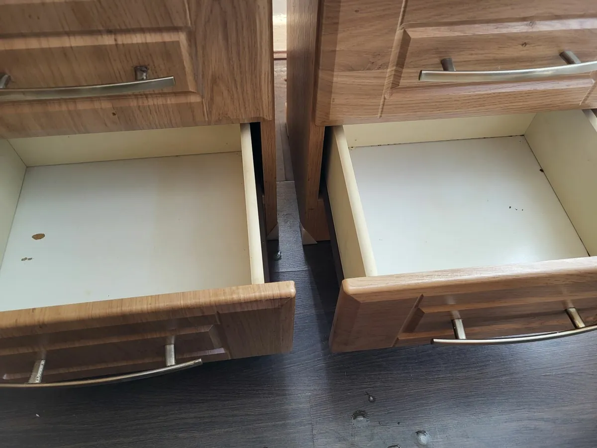Bedside tables - Image 3