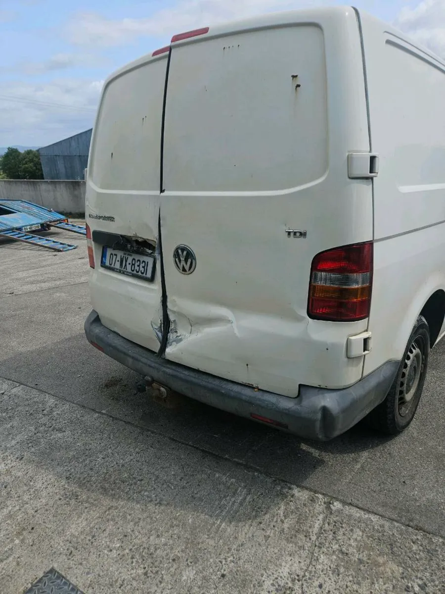 07 wolkswagon  transporter  back doors wanted