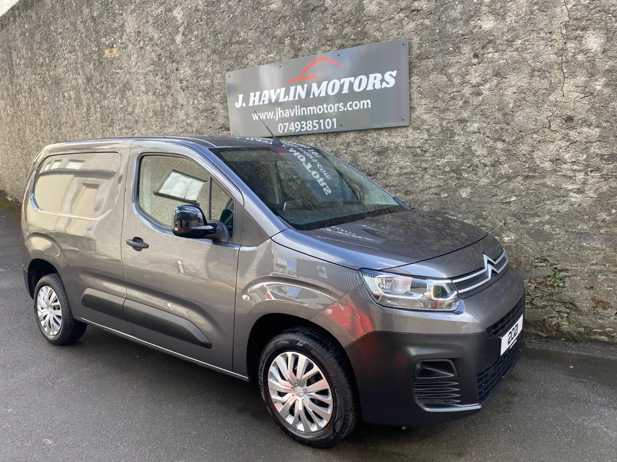 Nov 2021 Citroen Berlingo Eprise Pro 100 6 speed - Image 1