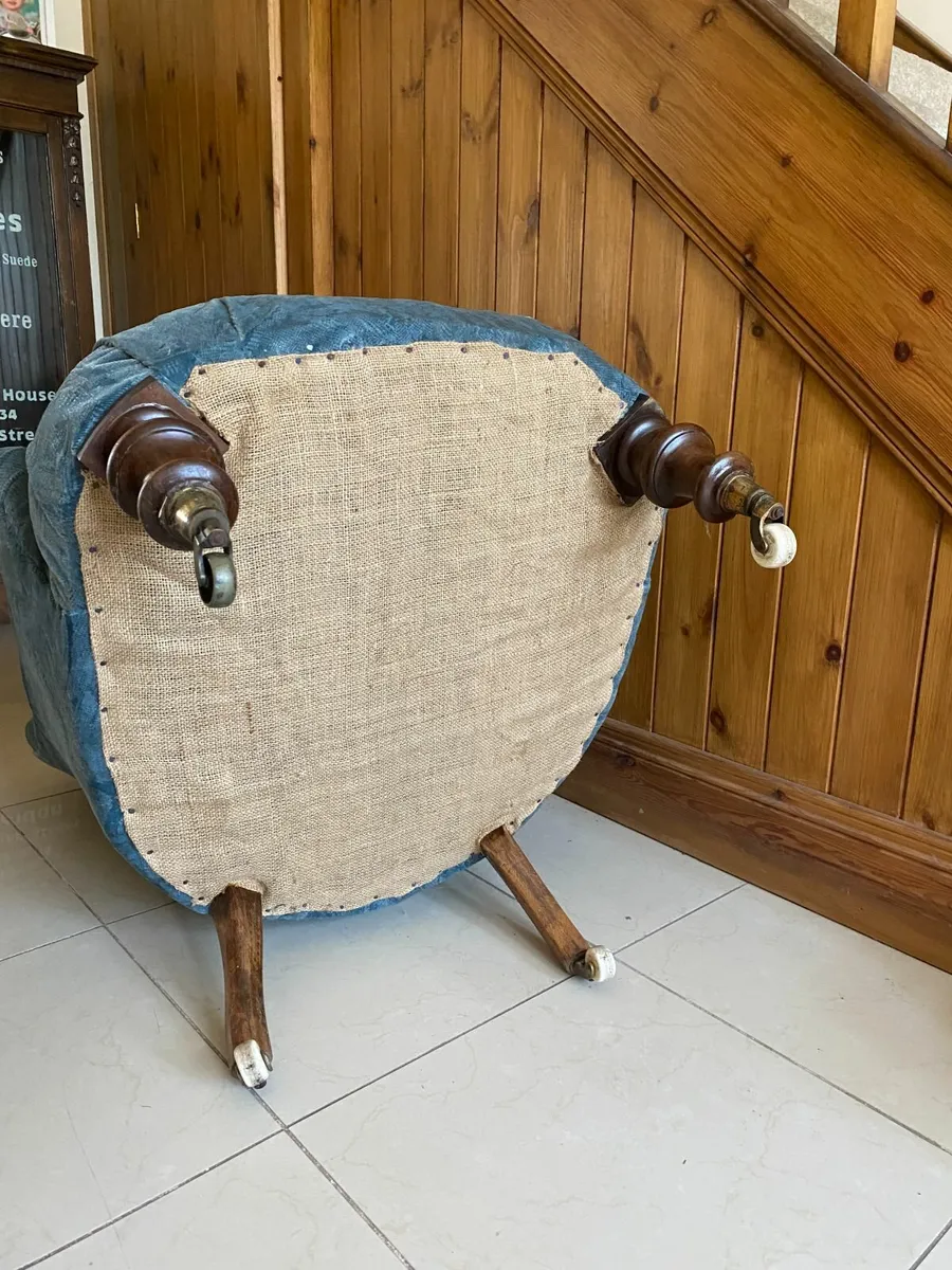 Antique Late c19th Button Back Armchair - Image 4